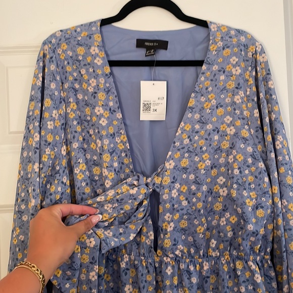 Floral Ruffled Dress - Picture 2 of 4